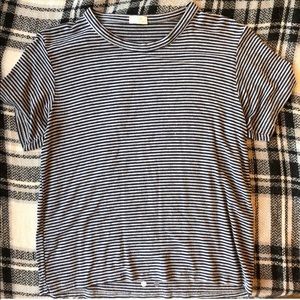 stripped navy / gray t